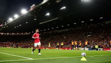 Premier League live updates: Leeds host Man United in rival clash