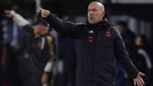 Jardim critica arbitragem por permitir 'porrada' do Estudiantes e revela o que tirou jogadores do Flamengo do sério: 'Ficaram revoltados'