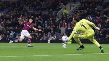 Jamie Vardy scores in 20th consecutive season as Burnley beaten by Wolves