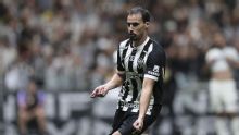Atlético-MG poupa jogadores, mas bate Coritiba pelo Brasileirão e chega a oito jogos de invencibilidade