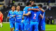 Cruz Azul golea a Juárez y rompe racha de 35 días sin ganar