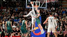 JackJumpers beat Breakers to top NBL table