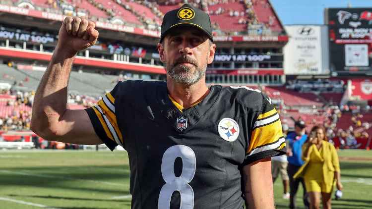Rodgers throws two TDs to tie Peyton on all-time list, lifts Steelers to OT win