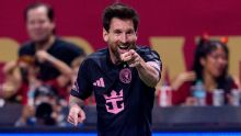 Messi festeja el agónico triunfo de Eldense sobre Valladolid