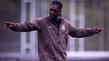 Por que Seedorf ainda não foi registrado pelo Corinthians e o que falta para técnico ser regularizado