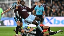 Referees' boss Webb backs VAR over Newcastle's Botman challenge on Villa's Jackson