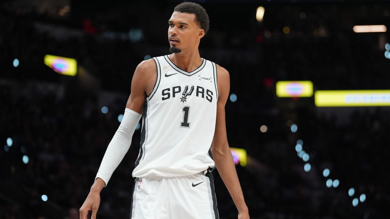 Wembanyama starts 0-for-12 in career-worst shooting night: 'Might be overthinking it'