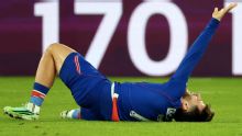Khvicha Kvaratskhelia ruptured his ACL, Paris Saint-Germain confirm