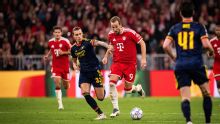 Champions League live updates: Bayern-Arsenal trade goals, Como stun Man United