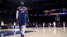 LeBron no jugará contra Bucks en el primer partido de noches consecutivas