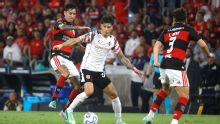 Medio brasileño resaltó a Erick Pulgar como el mejor de Flamengo ante Estudiantes