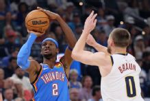 Shai Gilgeous-Alexander's record 20-point streak ends in Thunder win over Nuggets