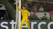 De imbatible a no poder festejar hasta ser héroe en Maracaná: Muslera en definiciones por penales
