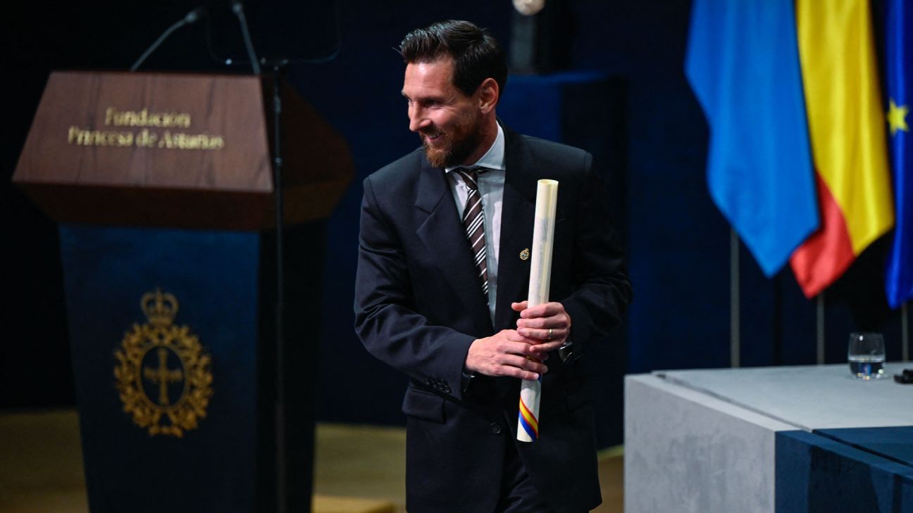 Miami coach praises Messi's 'commitment' to play after award in Spain