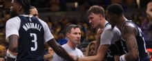 Cooper Flagg deja partido contra Pacers tras una dura falta