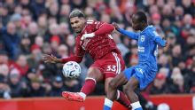 El partidazo de Ronald Araujo en la victoria de Liverpool contra Brighton