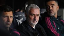 Mourinho revela o que disse para substituto de Courtois antes do El Clásico e 'cutuca' arbitragem por lance contra Barcelona: 'VAR estava dormindo...'