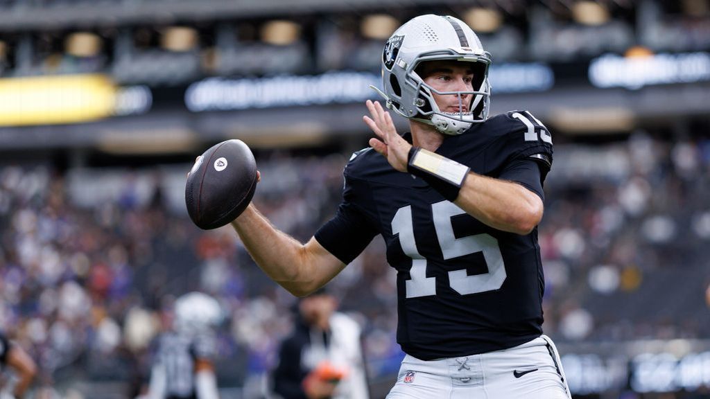 Kubiak on QB switch for scuffling Raiders: 'We're thinking about everything'