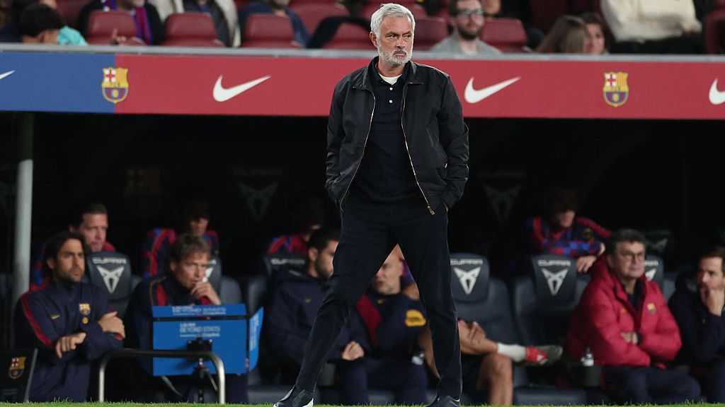 Weekend review: Serie A thriller, Spurs upset and a José Mourinho special