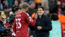 Iraola, DT de Liverpool, elogió a Ronald Araujo: "Todos disfrutamos de verlo luchando"