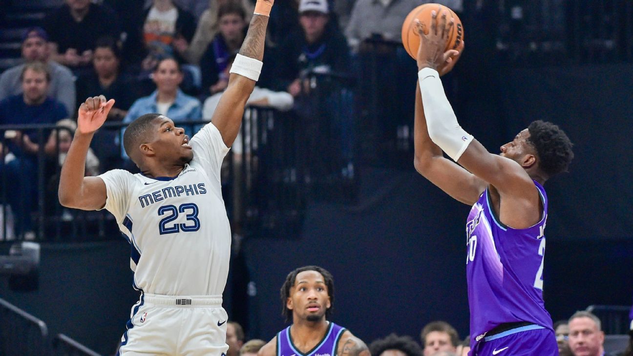 Jazz's Markkanen (wrist), Jackson (knee) exit early vs. Grizzlies