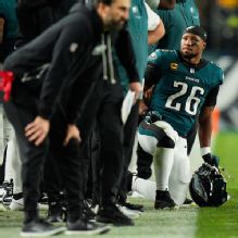 Eagles' Saquon Barkley says hamstring 'great' in return, not sweating back issue