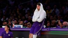 Luka Doncic y Ziaire Williams, bajas de Lakers contra Clippers