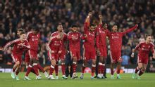 Com Fofana 'vilão', Liverpool elimina Chelsea nos pênaltis e avança na Copa da Liga Inglesa
