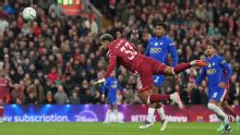 Ronald Araujo volvió a ser figura: jugó de central y casi marca un golazo