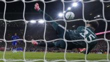 Herói do Liverpool nos pênaltis, goleiro reserva de Alisson admite que 'cola' de batedores do Chelsea foi inútil: 'Estava tudo errado'