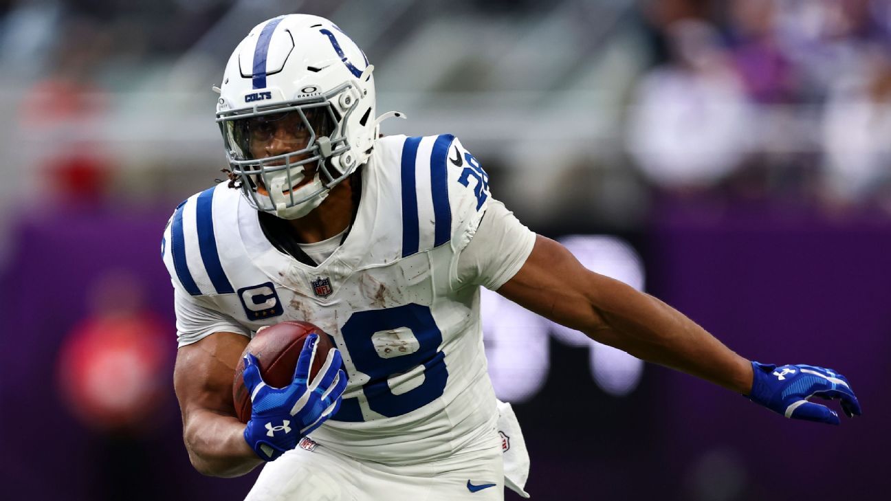 As the deadline looms, which NFL trades could have the biggest fantasy impacts?