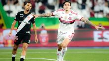 Flamengo atropela Vasco e amplia vantagem sobre Palmeiras; Pedro encerra jejum e Lino brilha
