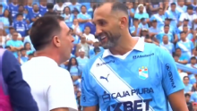 Pablo Guede y Hernán Barcos protagonizaron acalorado momento tras clásico: ¿Qué dijo el DT de Alianza Lima?