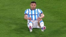 Gol y lesión: Maravilla Martínez convirtió para Racing pero no pudo seguir en cancha