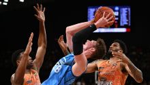 Melbourne hammer Cairns, injuries strike Taipans