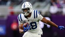 Fuentes: Colts están dispuestos a traspasar al corredor Jonathan Taylor