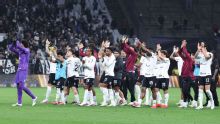 Corinthians 'respira' após vitória e vê chance de rebaixamento cair para 33%; Inter tem 53%