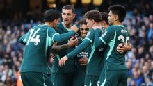 Premier League live updates: Chelsea punish wasteful Man United, City face Brighton