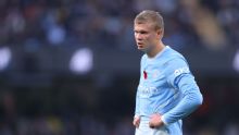 Premier League live updates: Chelsea punish wasteful Man United, City face Brighton