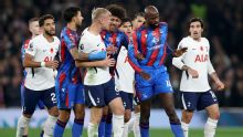Premier League live updates: Chelsea punish wasteful Man United, City fall to Brighton