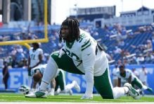 T'Vondre Sweat placed on injured reserve with knee injury