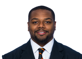 Raesjon Davis headshot