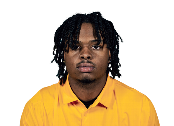 Avery Sledge headshot