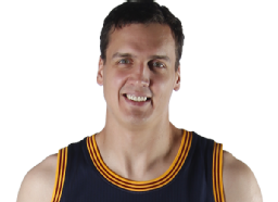Sasha Kaun headshot