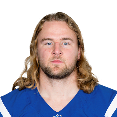 Tyler Warren headshot