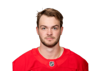 Carter Mazur headshot