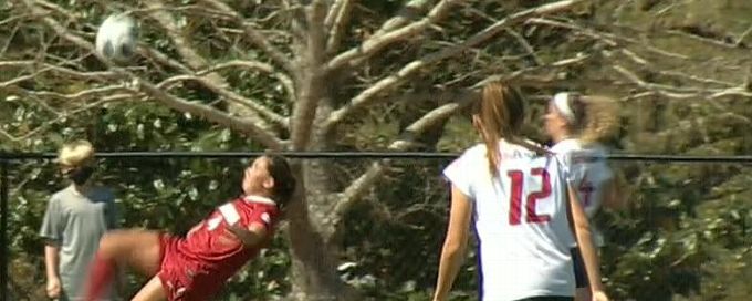 Alabama soccer player scores epic bicycle-kick goal