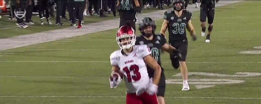 Miami (OH) WR makes great catch on 82-yard TD