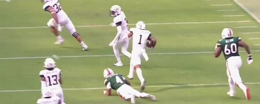 Georgia Tech intercepts Miami's 2-point conversion and takes it to the house