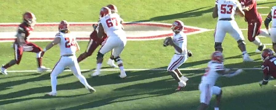 Levi Lewis evades pressure, then drops dime for Louisiana TD